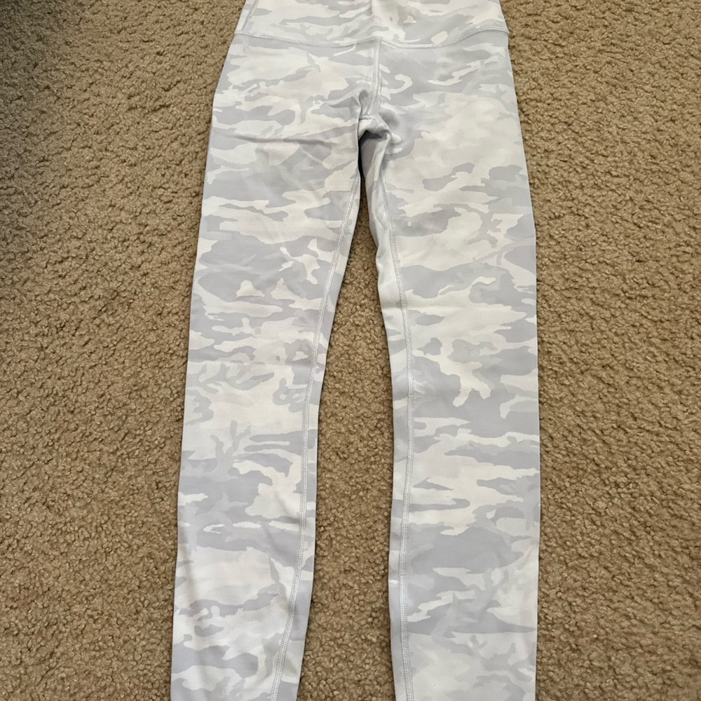 Lululemon Athletica Gray Camo Leggings